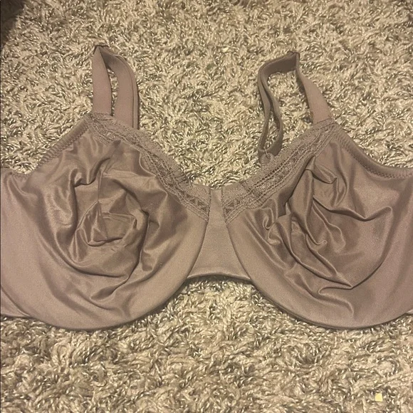 Wacoal Women's Bras in Tan, Brown, and Cream - Picture 5 of 5
